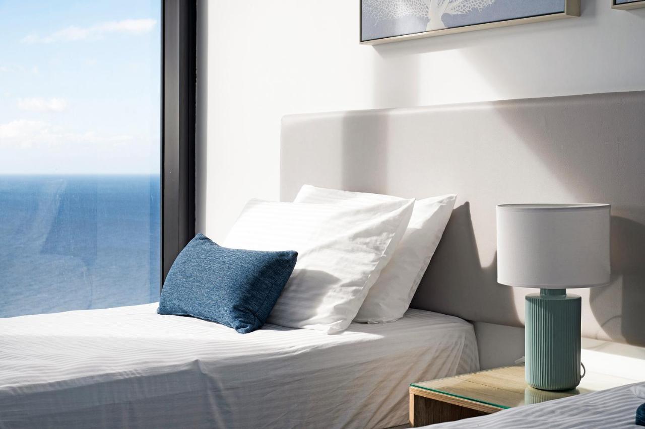 Sea View Beachfront Apartment In Surfers Gold Coast Exteriér fotografie