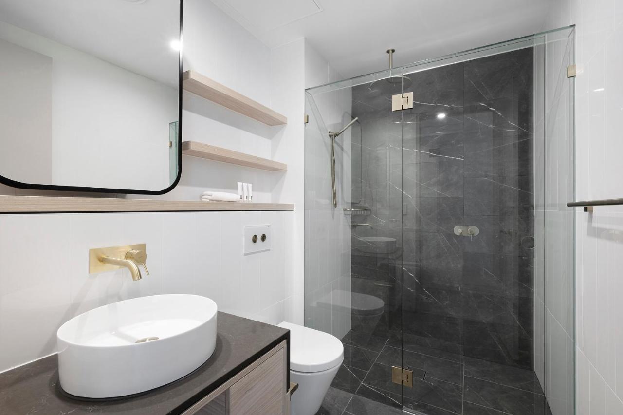 Sea View Beachfront Apartment In Surfers Gold Coast Exteriér fotografie