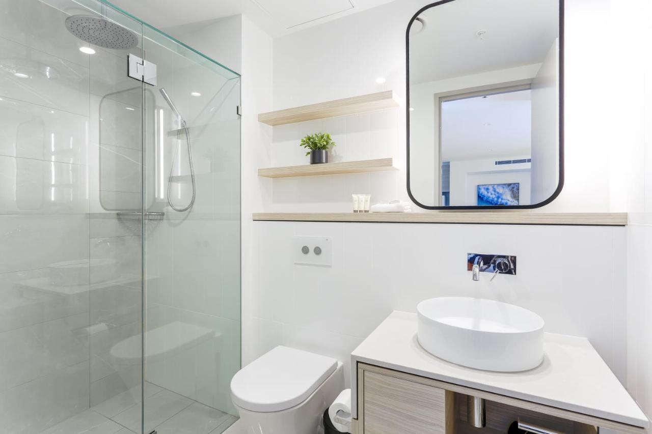 Sea View Beachfront Apartment In Surfers Gold Coast Exteriér fotografie